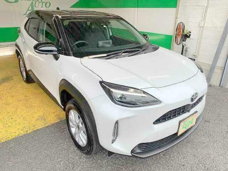 YARIS CROSS
