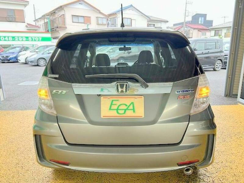 FIT HYBRID