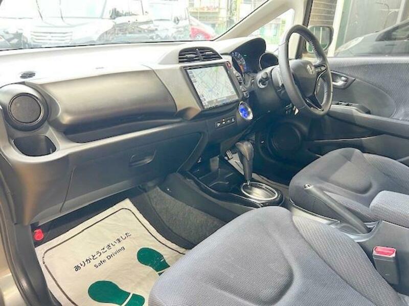 FIT HYBRID