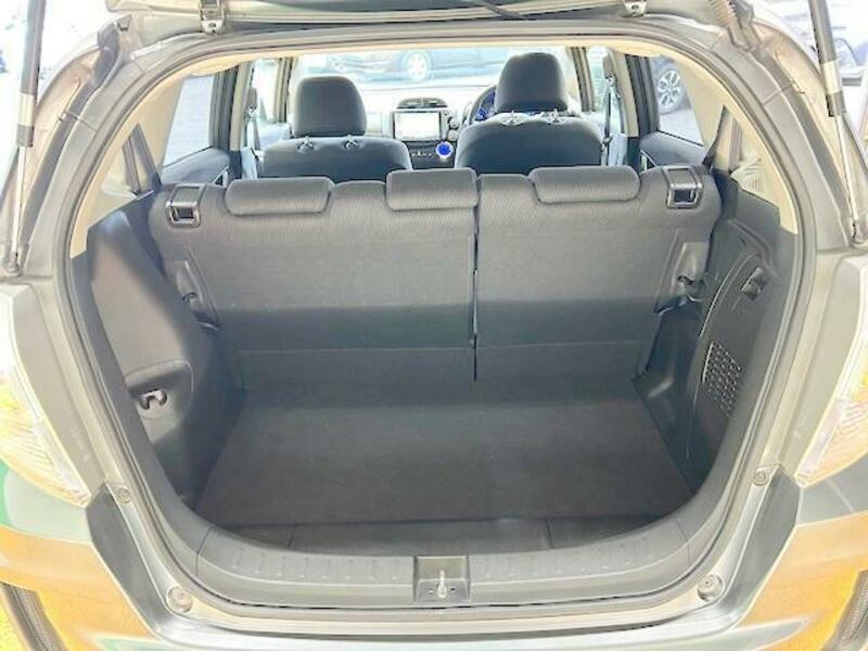 FIT HYBRID