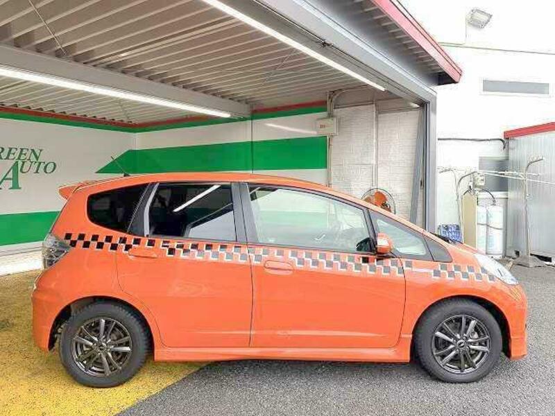 FIT HYBRID