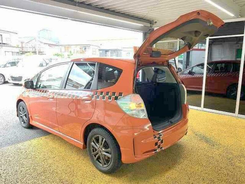 FIT HYBRID