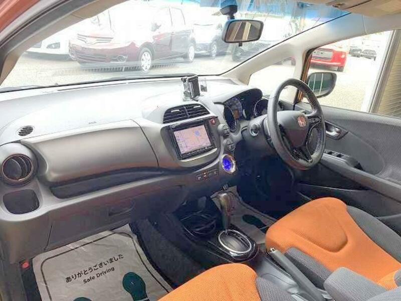 FIT HYBRID
