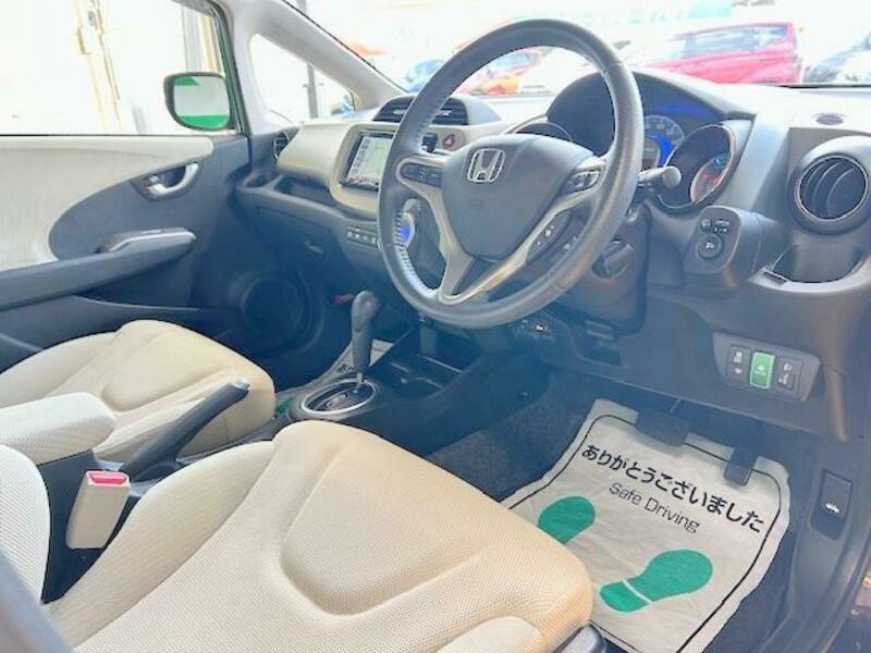 FIT HYBRID