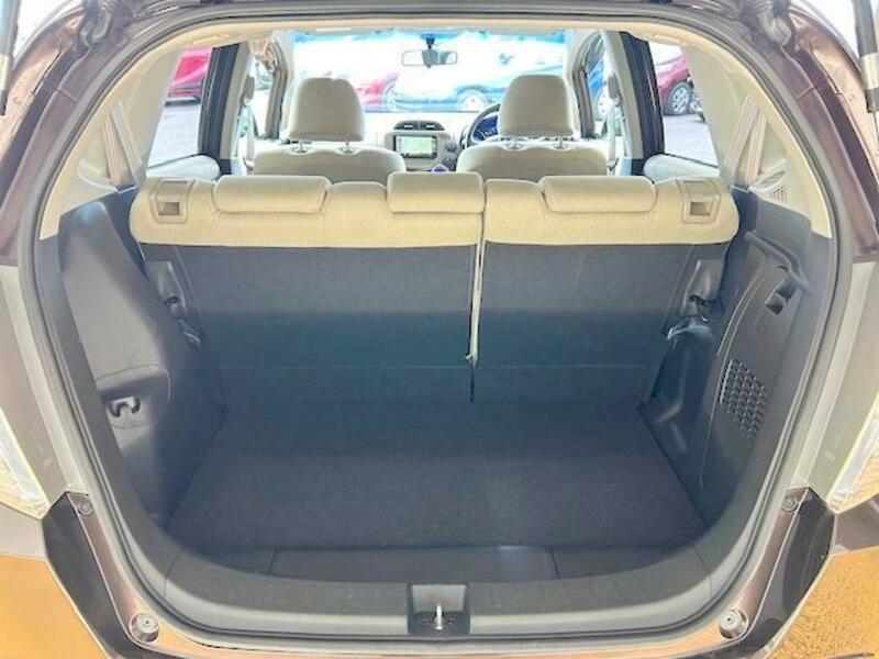 FIT HYBRID