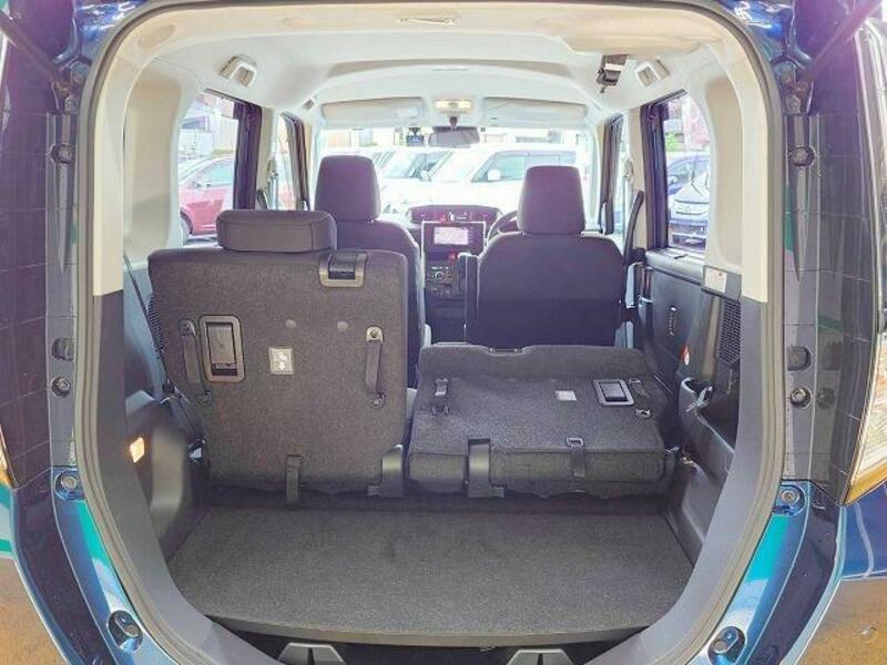 ROOMY