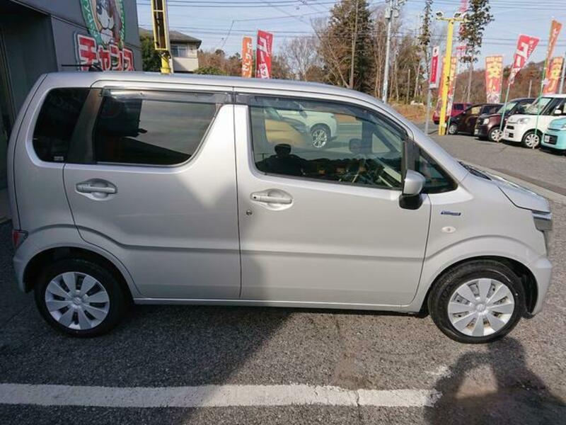 WAGON R