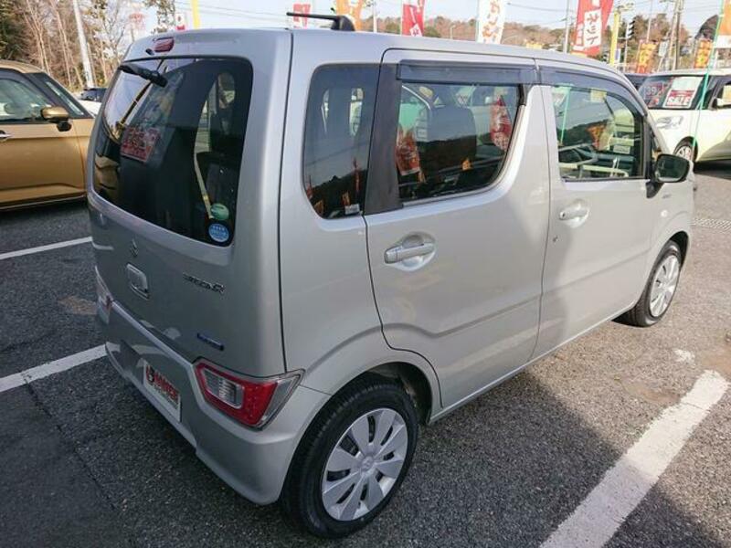 WAGON R
