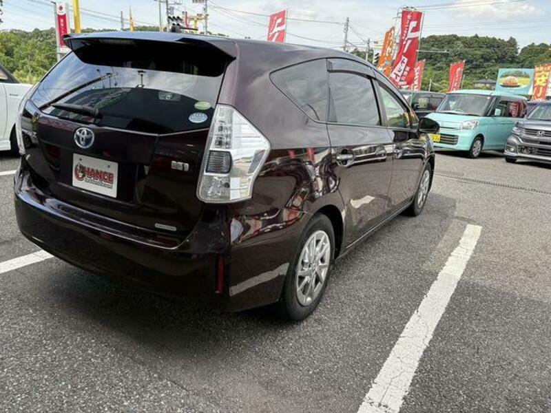 PRIUS ALPHA