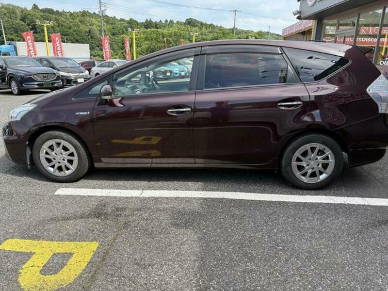 PRIUS ALPHA