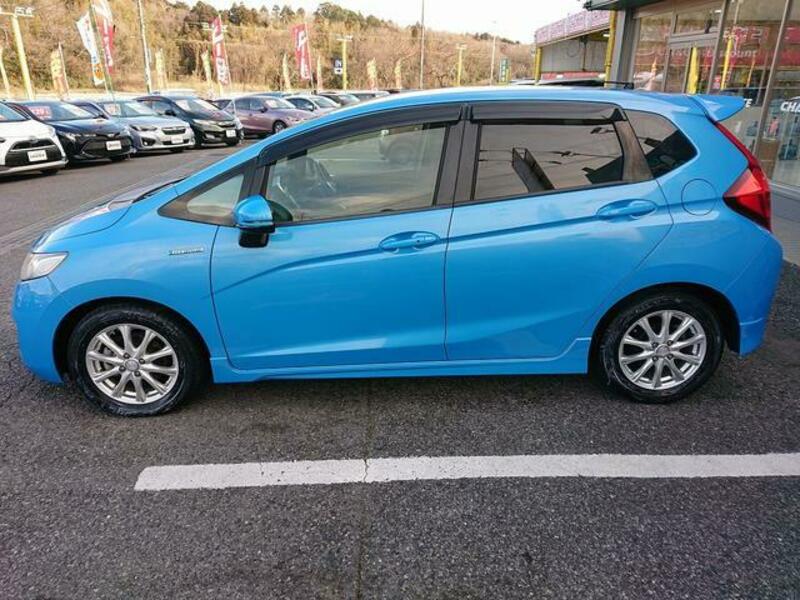 FIT HYBRID
