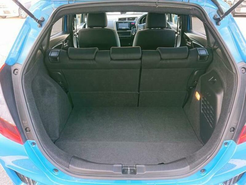 FIT HYBRID