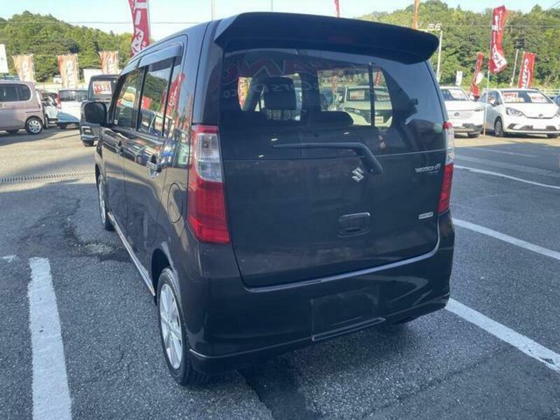 WAGON R