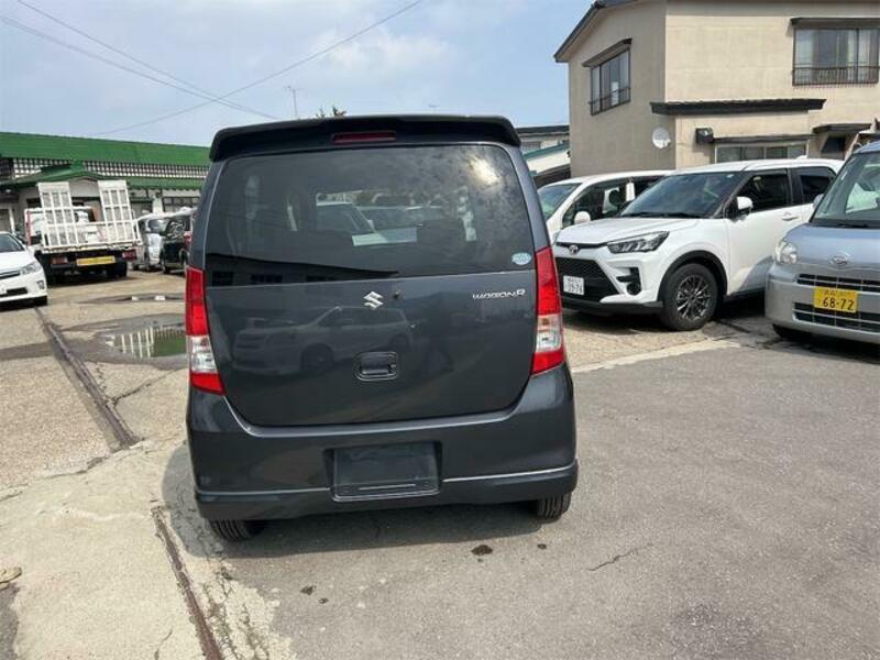 WAGON R