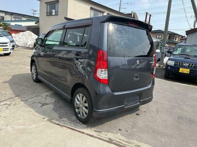 WAGON R