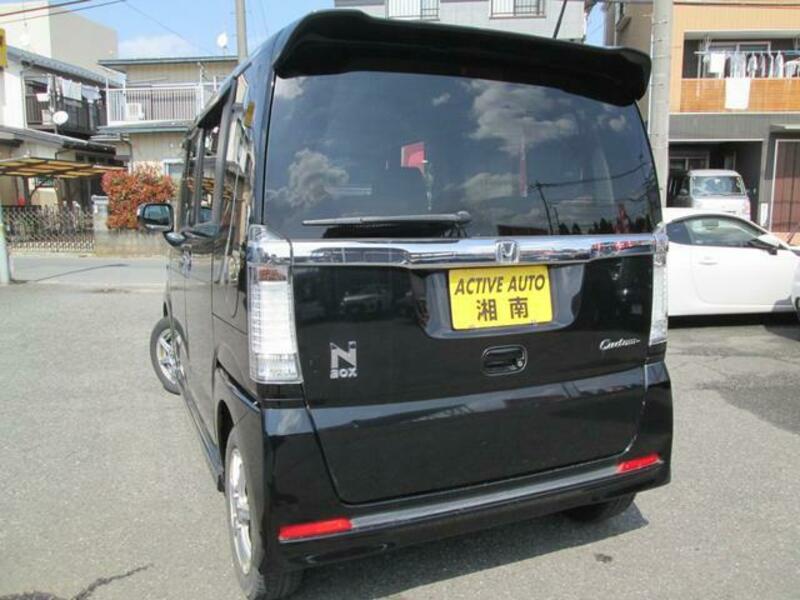 N BOX CUSTOM
