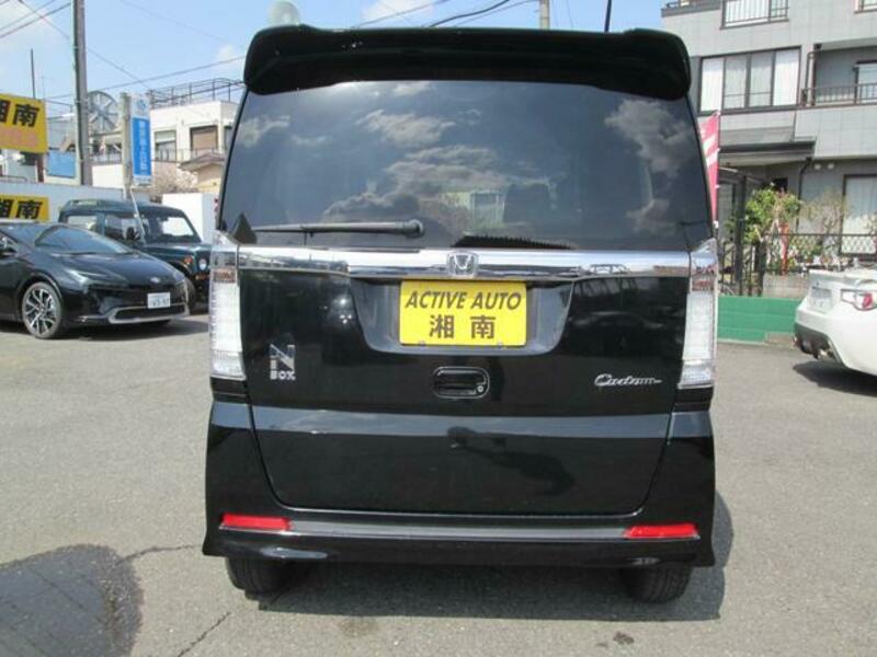 N BOX CUSTOM