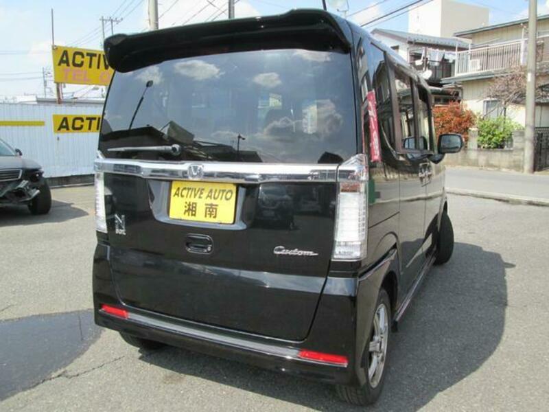 N BOX CUSTOM