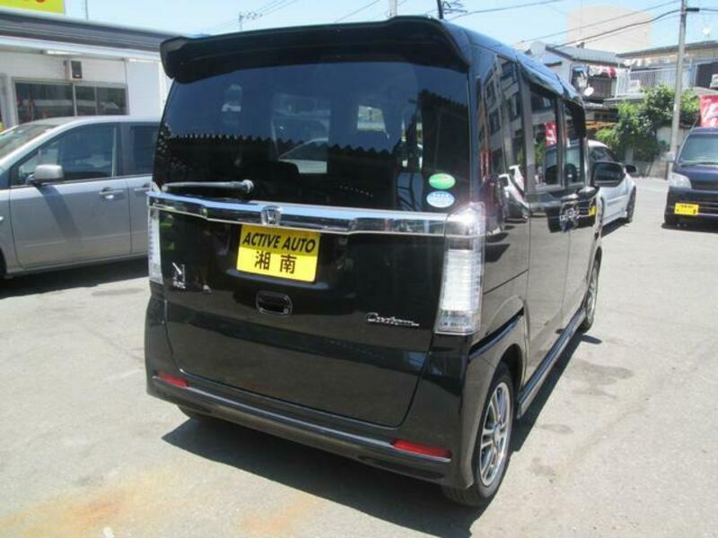 N BOX CUSTOM