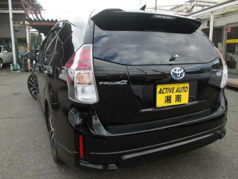 PRIUS ALPHA
