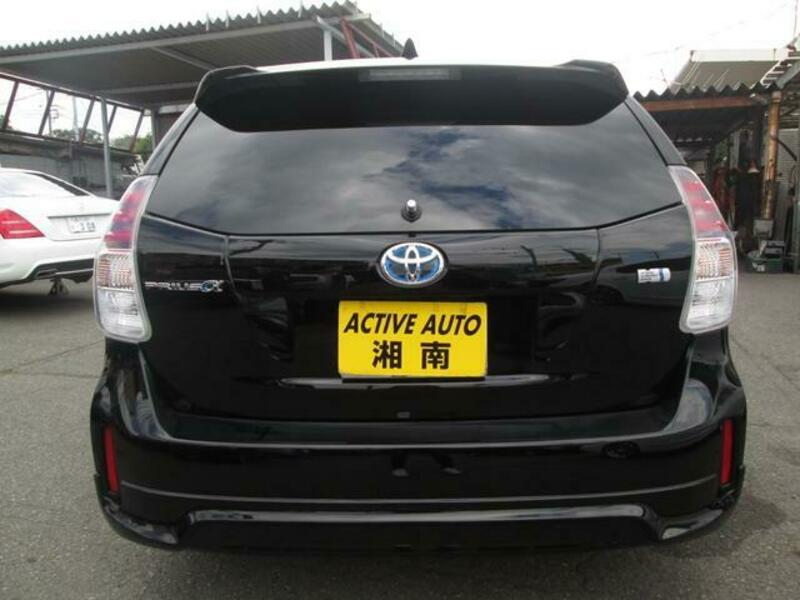 PRIUS ALPHA