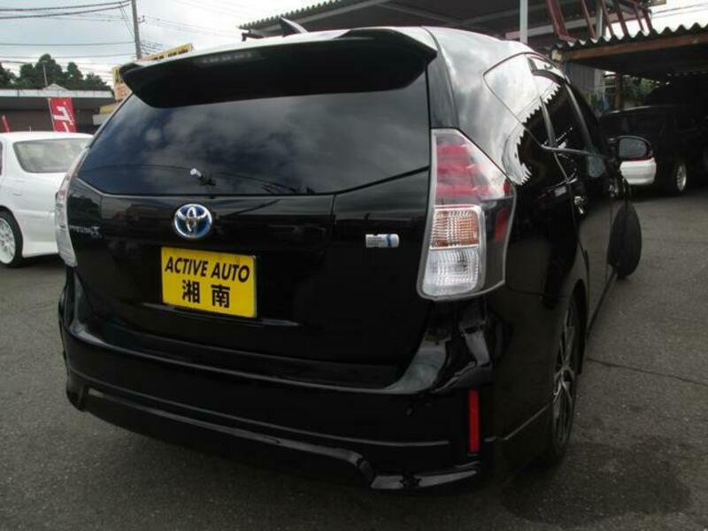 PRIUS ALPHA