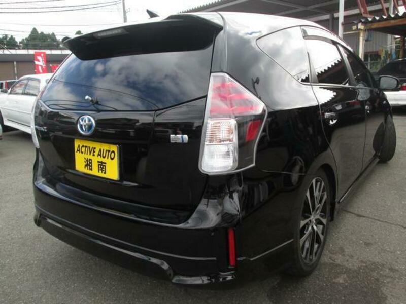 PRIUS ALPHA