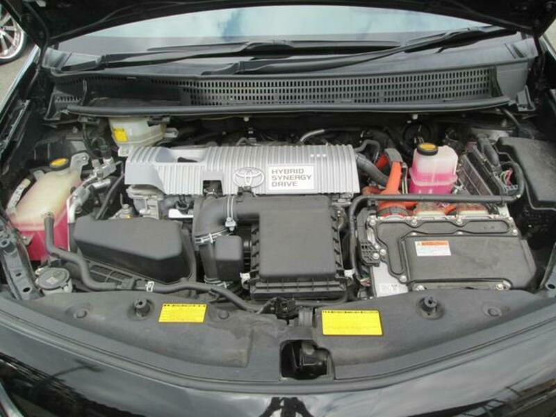 PRIUS ALPHA