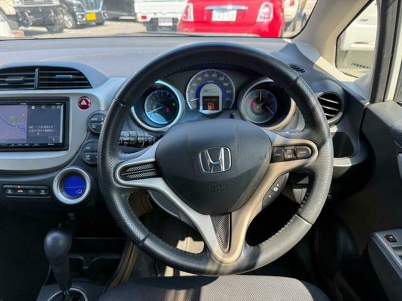 FIT HYBRID