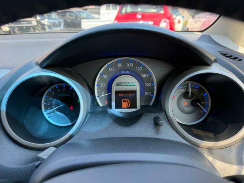 FIT HYBRID
