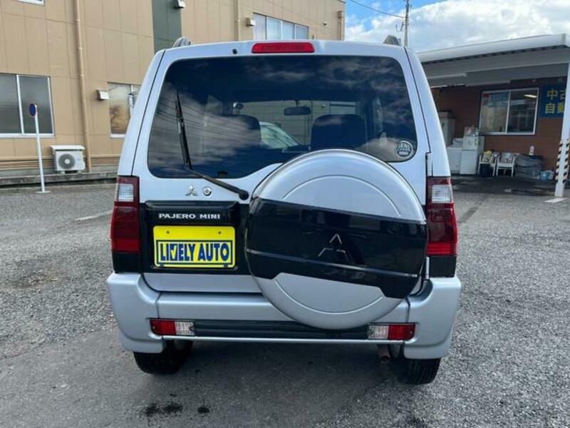 PAJERO MINI