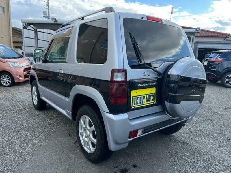 PAJERO MINI