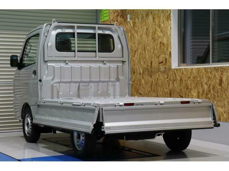 MINICAB TRUCK