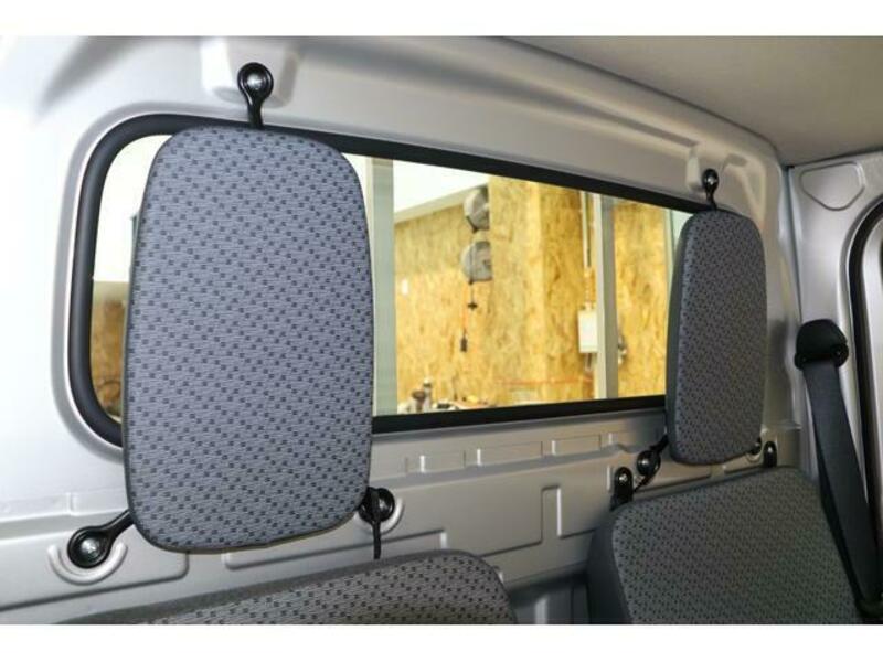 MINICAB TRUCK