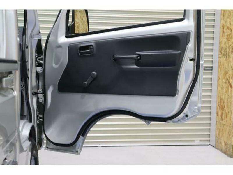 MINICAB TRUCK