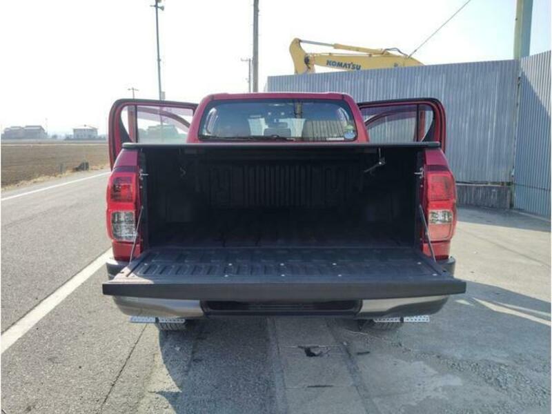 HILUX
