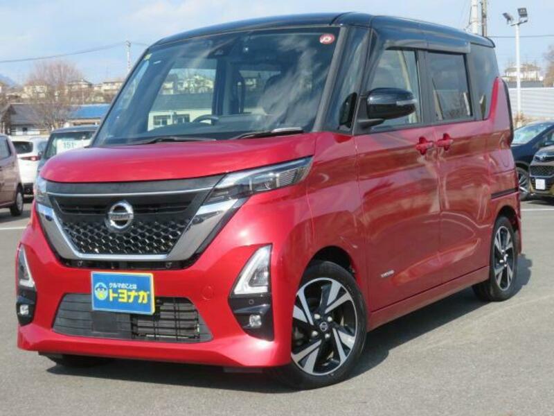 NISSAN ROOX