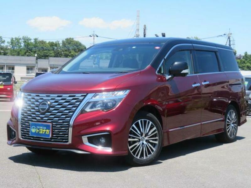NISSAN ELGRAND