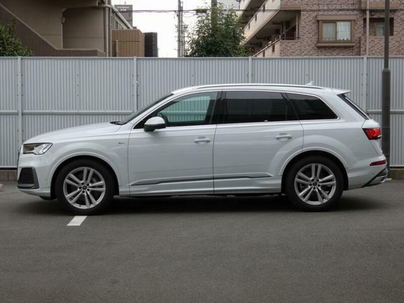 Q7
