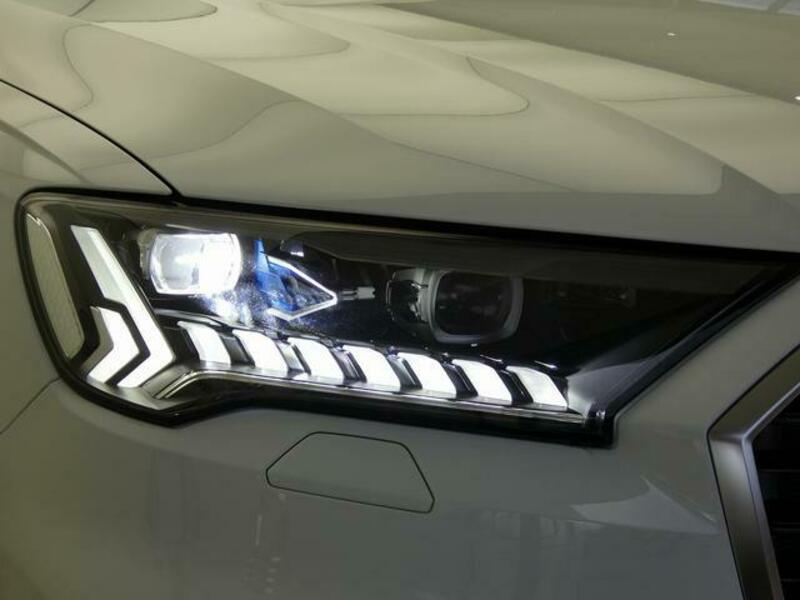 Q7