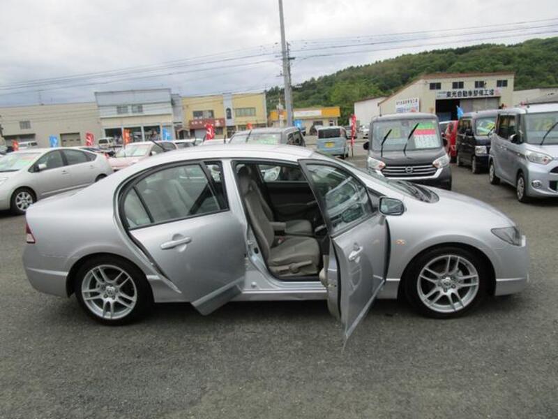 CIVIC HYBRID
