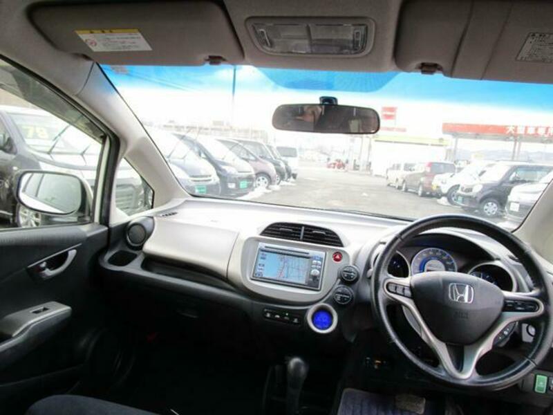 FIT HYBRID