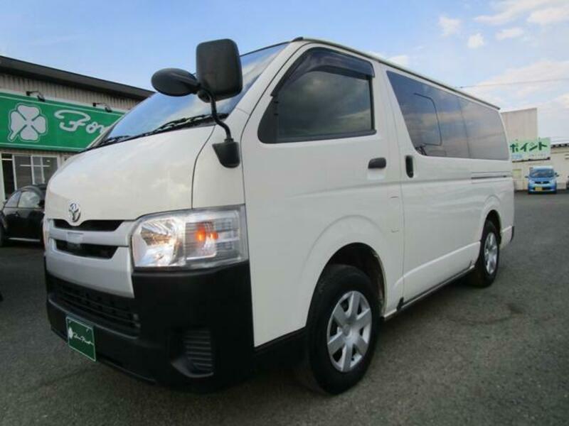 TOYOTA HIACE VAN