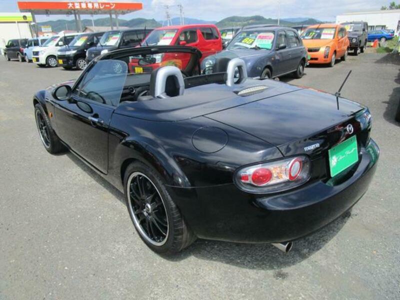 ROADSTER