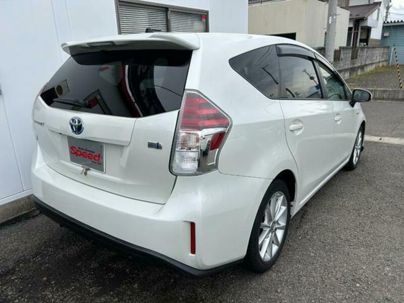 PRIUS ALPHA