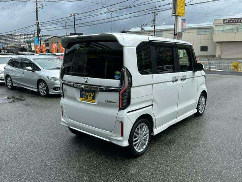 N BOX CUSTOM