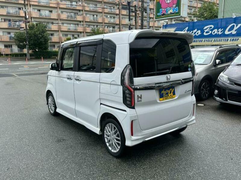 N BOX CUSTOM