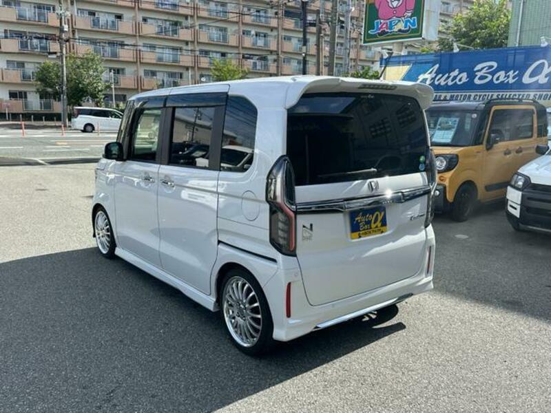 N BOX CUSTOM