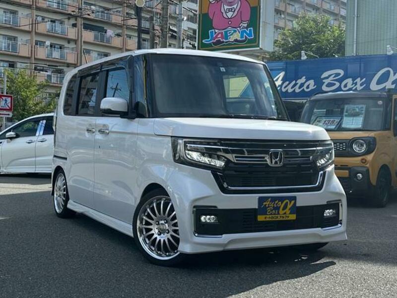 HONDA N BOX CUSTOM