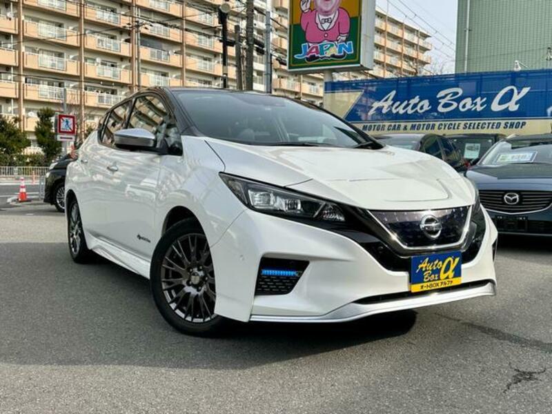 NISSAN LEAF